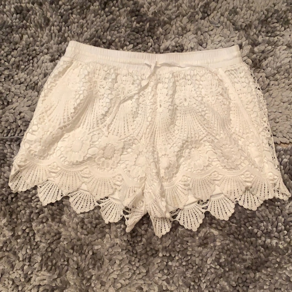 White lace shorts